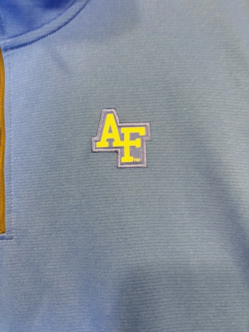 Nike Air Force Blue Dri-FIT Quarter-Zip Jacket. Size Large